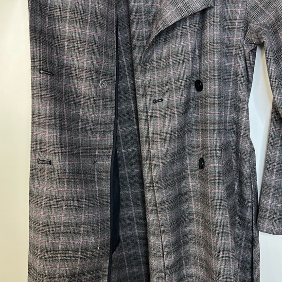NWOT Jennifer Lopez Gray Plaid Belted Wrap Tie Waist Trench Coat Red Small - Picture 7 of 12